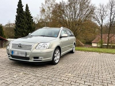 Gebraucht Toyota Avensis T2 163 PS (119 kW) 2004 Grün Kombi