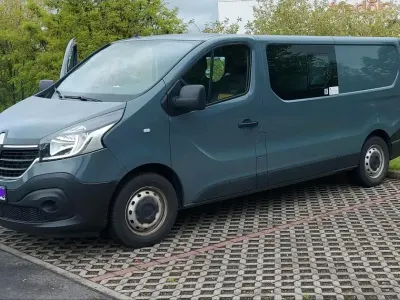 Occasion Renault Trafic 120 ch (88 kW) 2021 Andere farben Monospace