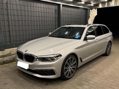Silber Gebraucht 2019 BMW 530 Sport Line Kombi | 21.750 € (Fairer Preis)