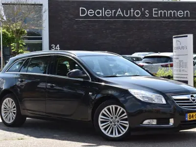 Gebraucht Opel Insignia Sport 140 PS (102 kW) 2012 Schwarz Kombi