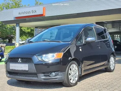 Gebraucht Mitsubishi Colt Motion 95 PS (69 kW) 2010 Schwarz Kleinwagen