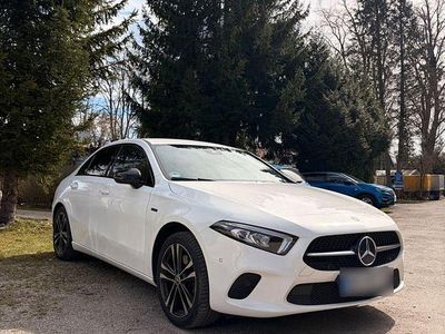 Second-hand Mercedes A250 Advanced 218 CP (160 kW) 2021 Alb Berlinǎ