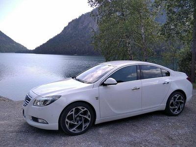 Gebraucht Opel Insignia 260 PS (191 kW) 2013 Weiß Limousine