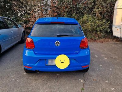 Gebraucht VW Polo 90 PS (66 kW) 2014 Blau Limousine