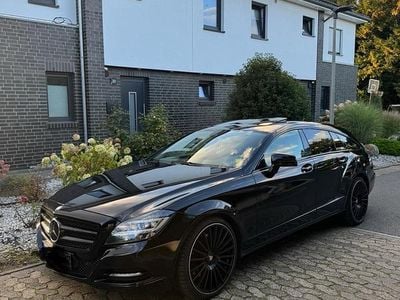 Mercedes CLS350 Shooting Brake
