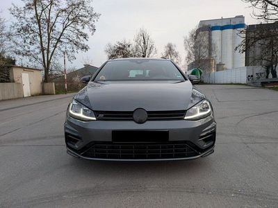 Second-hand VW Golf VII R 300 CP (220 kW) 2019 Gri Break