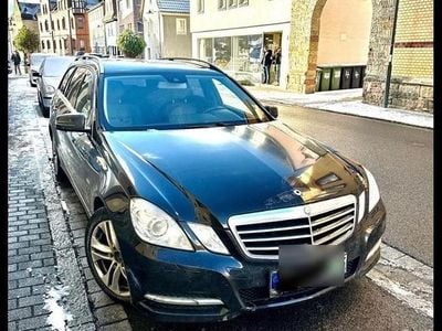 Gebraucht Mercedes E250 204 PS (150 kW) 2010 Schwarz Kombi