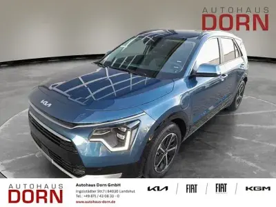 Używany Kia Niro Spirit 184 KM (135 kW) 2025 Niebieski SUV