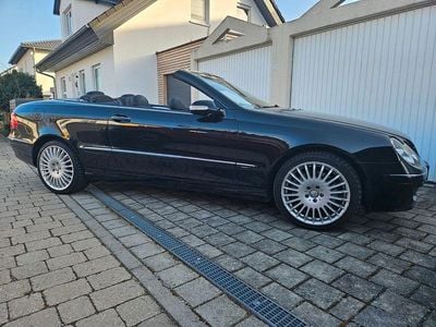 Gebraucht Mercedes CLK200 Avantgarde 184 PS (135 kW) 2009 Schwarz Cabrio