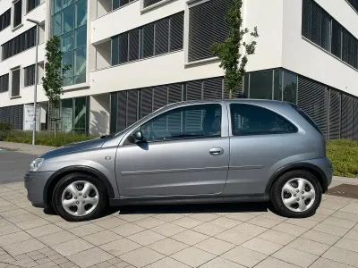 Gebraucht Opel Corsa 59 PS (43 kW) 2005 Grau Kleinwagen