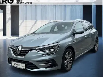 Gebraucht Renault Mégane GrandTour Intens 140 PS (102 kW) 2021 Baltikumgrau Kombi