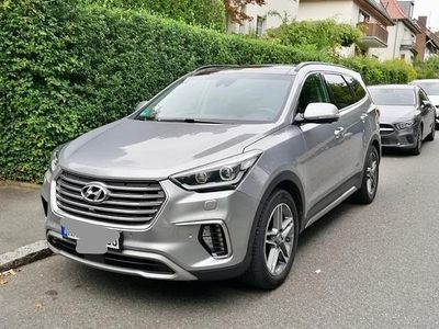 Hyundai Grand Santa Fe