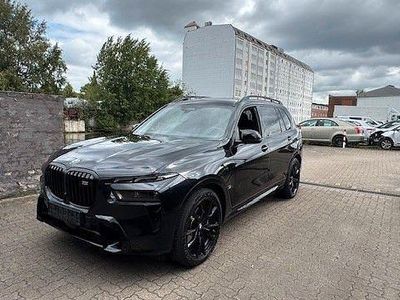 Second-hand BMW X7 M Sport 530 CP (389 kW) 2024 Negru SUV
