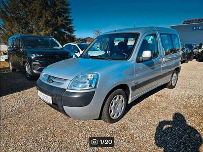 Silber Gebraucht 2003 Peugeot Partner Van / Kleinbus | 7.900 €