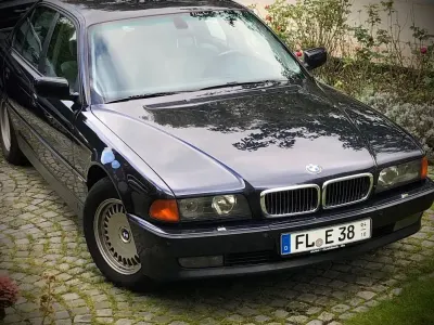 Gebraucht BMW 750 Shadowline 326 PS (239 kW) 1997 Blau Limousine