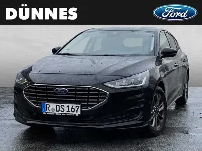 Gebraucht Ford Focus Titanium 100 PS (73 kW) 2022 Andere Limousine
