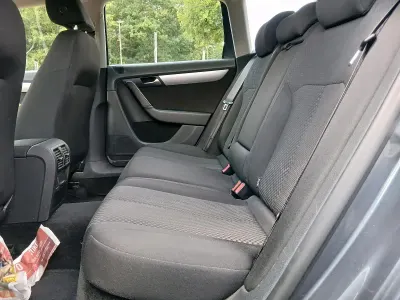 Gebraucht VW Passat 140 PS (102 kW) 2012 Grau Kombi