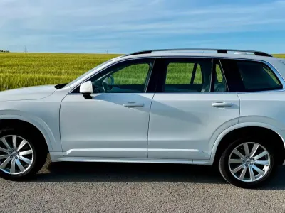 Gebraucht Volvo XC90 Momentum 235 PS (172 kW) 2018 Weiß SUV