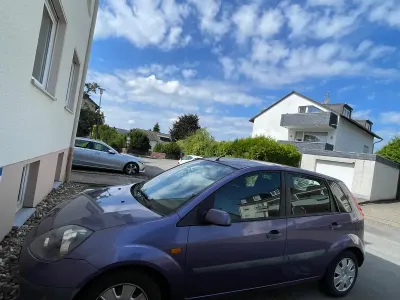 Gebraucht Ford Fiesta 70 PS (51 kW) 2006 Violet Kleinwagen