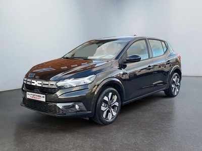 Schwarz Neu 2025 Dacia Sandero Journey Limousine | 18.590 €