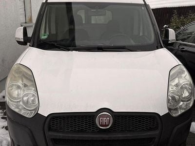 Gebraucht Fiat Doblò 120 PS (88 kW) 2011 Weiß Van / Kleinbus