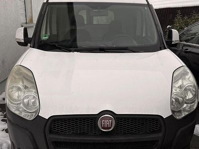Weiß Gebraucht 2011 Fiat Doblò Van / Kleinbus | 3.950 € (Fairer Preis)
