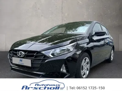 Gebraucht Hyundai i20 Select 84 PS (61 kW) 2022 Schwarz Kleinwagen