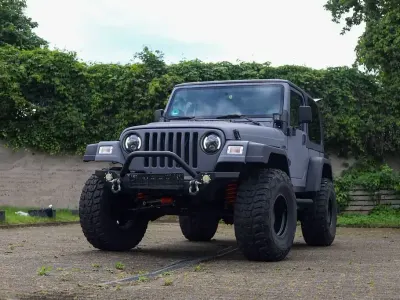 Gebraucht Jeep Wrangler Sahara 177 PS (130 kW) 2001 Grau SUV