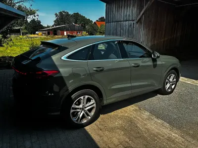 Gebraucht Audi Q5 Sportback S-Line 204 PS (150 kW) 2026 Grün SUV