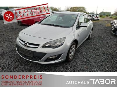 Usata Opel Astra Style 140 CV (102 kW) 2015 Argento Berlina