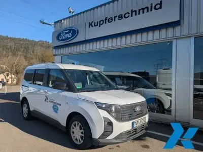 Gebraucht Ford Tourneo Courier Titanium 125 PS (91 kW) 2025 Weiss Van / Kleinbus