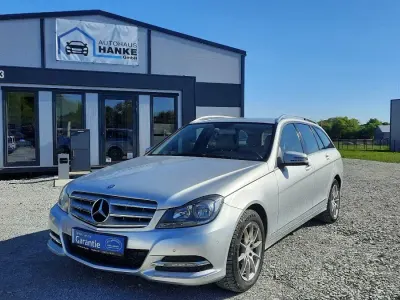 Gebraucht Mercedes C200 Avantgarde 136 PS (100 kW) 2012 Silber Kombi