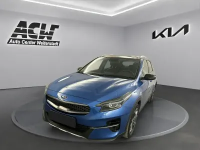 Używany Kia XCeed Spirit 140 KM (102 kW) 2020 Niebieski SUV