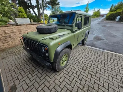 Gebraucht Land Rover Defender 69 PS (50 kW) 1994 Grün SUV