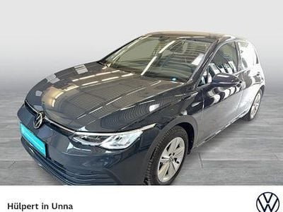 Gebraucht VW Golf VIII Life 131 PS (96 kW) 2022 Grau Limousine