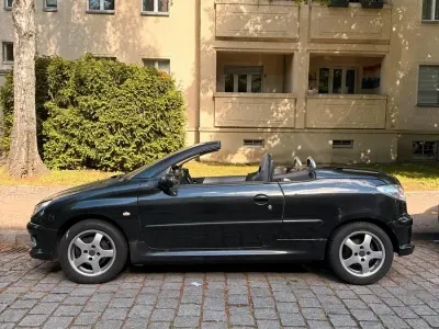 Gebraucht Peugeot 206 CC 136 PS (100 kW) 2005 Schwarz Cabrio