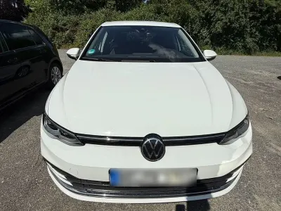 Gebraucht VW Golf VII Style 150 PS (110 kW) 2020 Weiß Limousine
