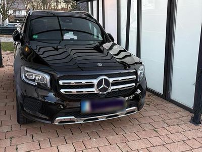 Second-hand Mercedes GLB200 163 CP (119 kW) 2020 Negru SUV