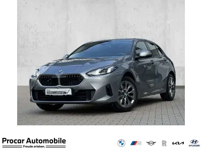 Gebraucht BMW 120 Shadowline 163 PS (119 kW) 2025 Skyscraper grau Kleinwagen
