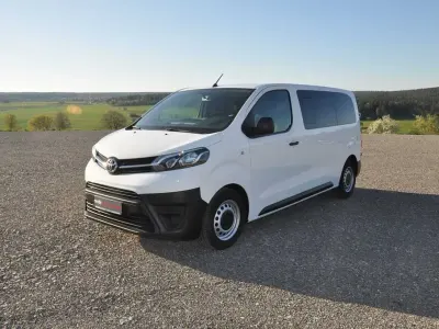Gebraucht Toyota Proace Verso 120 PS (88 kW) 2021 Weiß Kombi