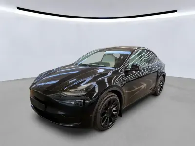 Gebraucht Tesla Model Y Standard Range 258 kW (351 PS) 2024 Schwarz SUV