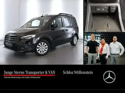 Gebraucht Mercedes T180 Progressive 116 PS (85 kW) 2025 Schwarz Van / Kleinbus