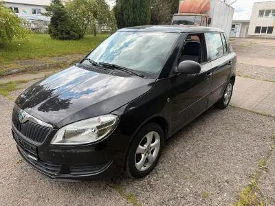 Gebraucht Skoda Fabia 60 PS (44 kW) 2012 Schwarz Kleinwagen