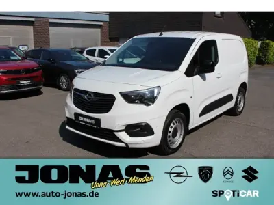 Gebraucht Opel Combo Edition 131 PS (96 kW) 2021 Weiss Van / Kleinbus