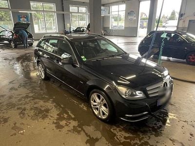 Gebraucht Mercedes C220 Avantgarde 170 PS (125 kW) 2011 Schwarz Kombi