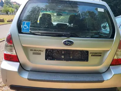 Gebraucht Subaru Forester 158 PS (116 kW) 2006 Silber SUV