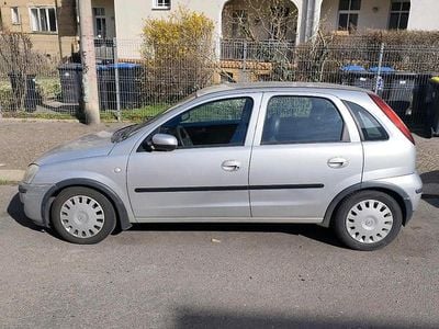 Usata Opel Corsa 69 CV (50 kW) 2004 Argento Utilitaria