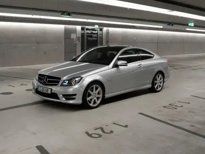 Gebraucht Mercedes C220 AMG 170 PS (125 kW) 2014 Silber Coupé