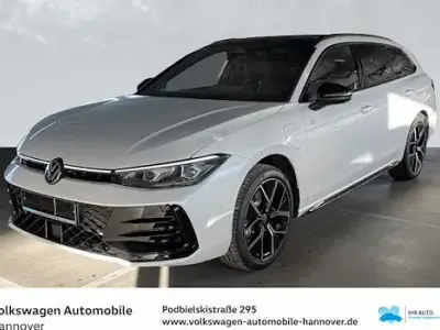 Neu VW Passat R-line 272 PS (200 kW) 2026 Weiß Kombi