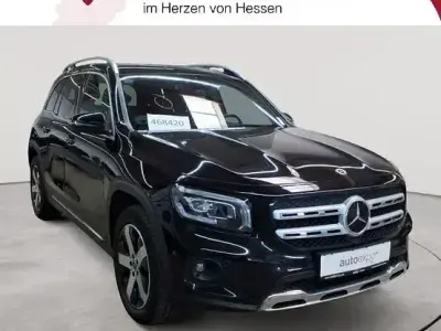 Gebraucht Mercedes GLB220 Progressive 190 PS (139 kW) 2023 Kosmosschwarz metallic SUV